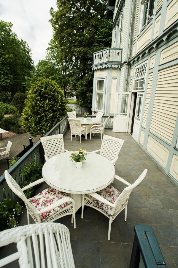 Отель Boutique Hotel Roze Лиепая-11